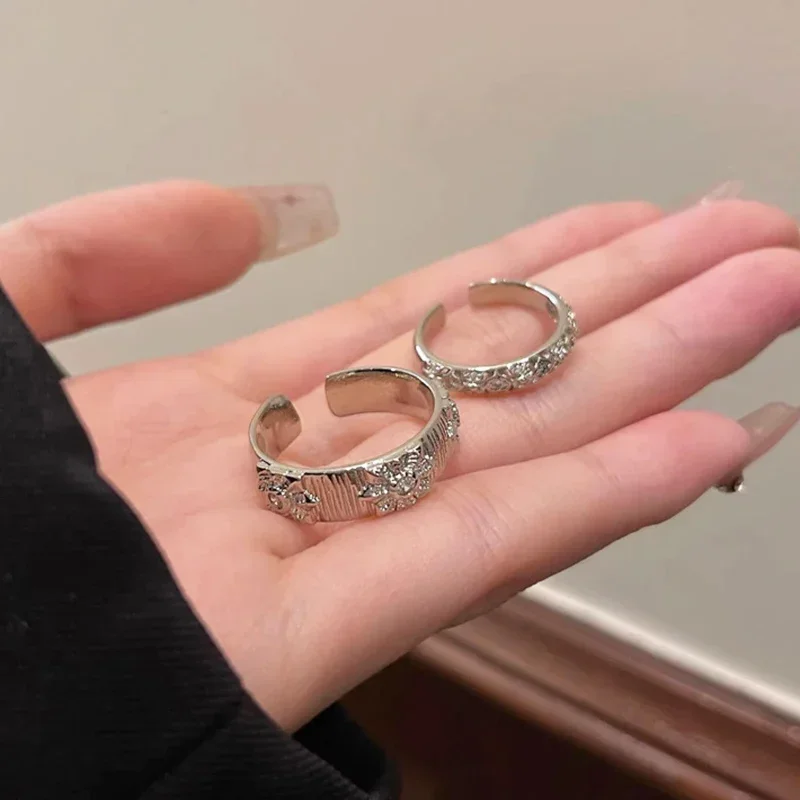 Anillo Abierto de Metal Brilla - Men Accessories Drawing reseña y precio