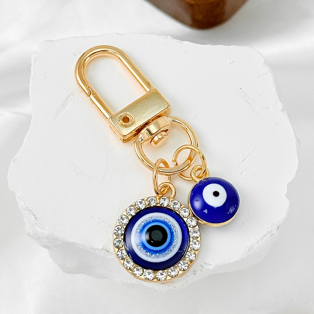 Llavero de metal con diseño de - Men Accessories Evil Eye reseña y precio