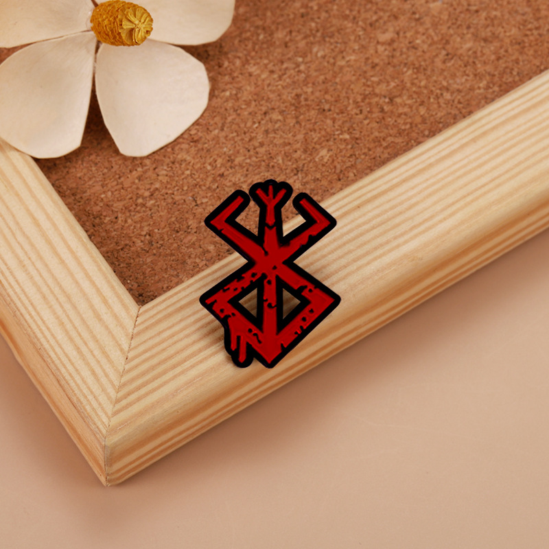 Pin de solapa de metal esmalta - Men Accessories Online reseña y precio