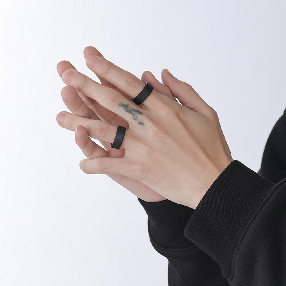 Anillo de cerámica negro mate  - Men'S Accessories Essentials reseña y precio