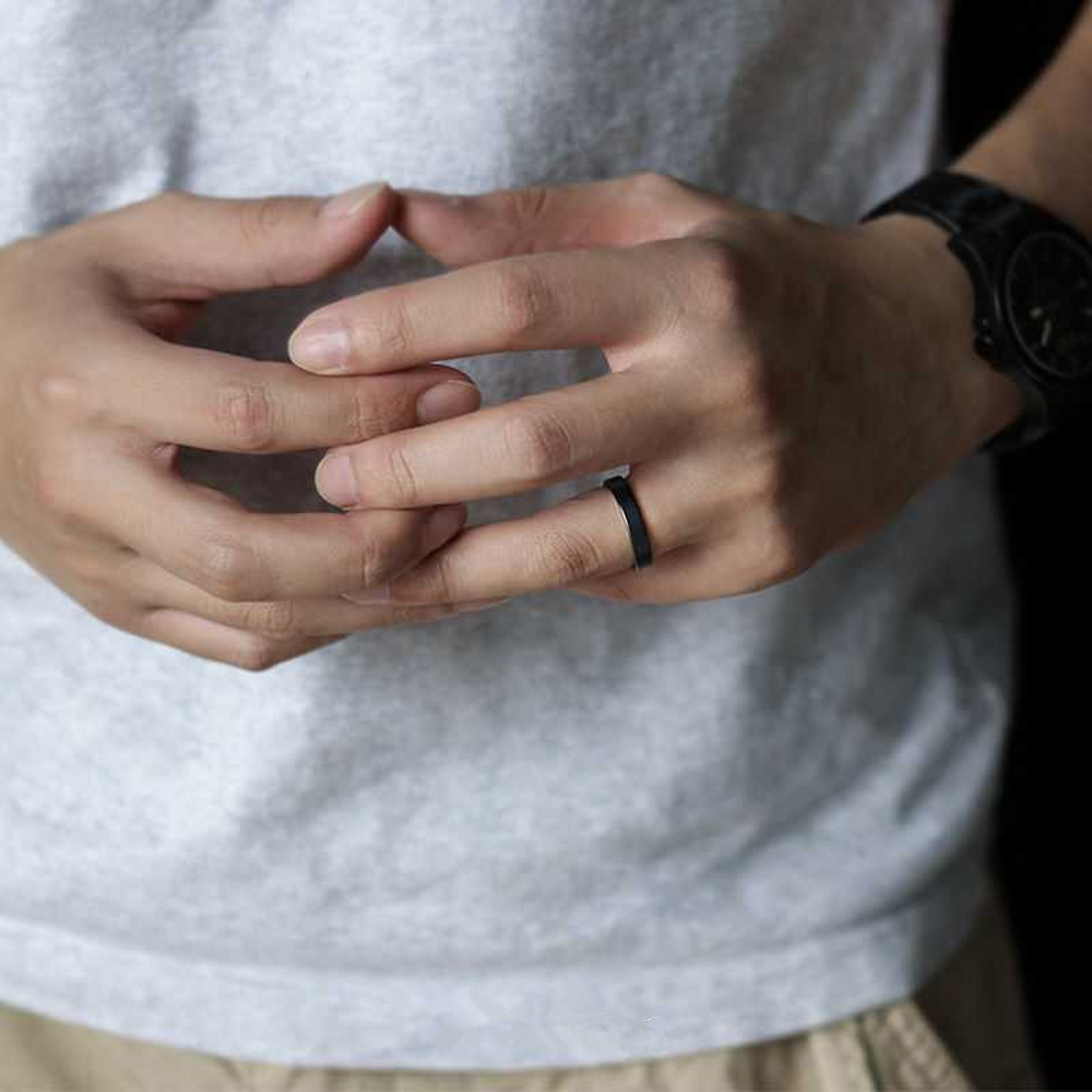 Anillo de cerámica negro mate  - Men'S Accessories Essentials reseña y precio