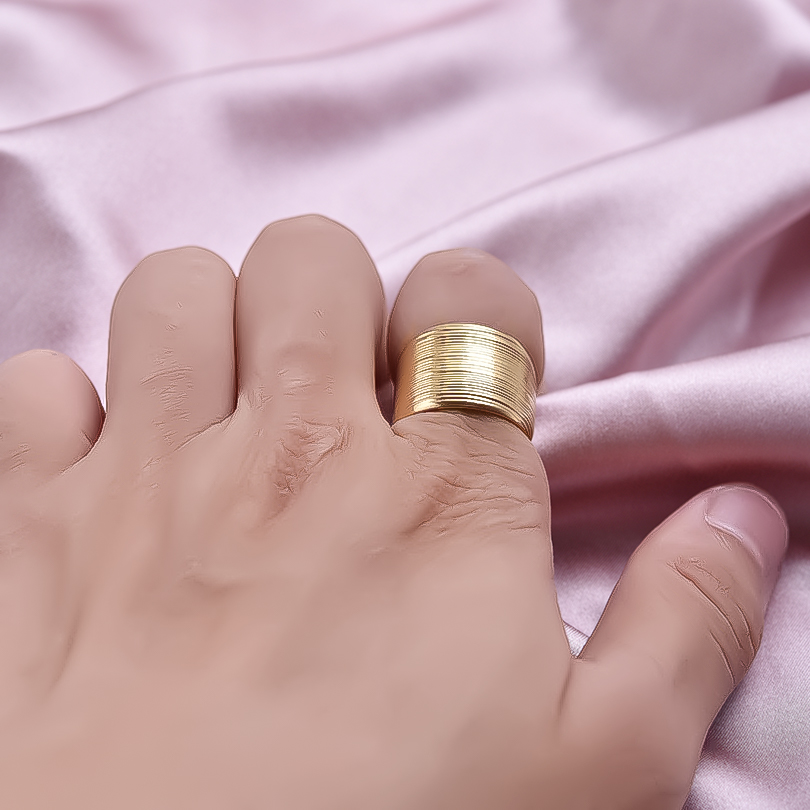 Anillo ancho de moda de Corea, - Men Accessories Drawing reseña y precio